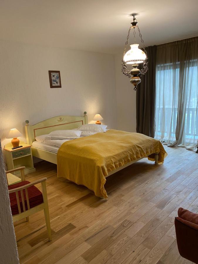 Pension Conacul Vanatorului Moeciu De Sus Bagian luar foto